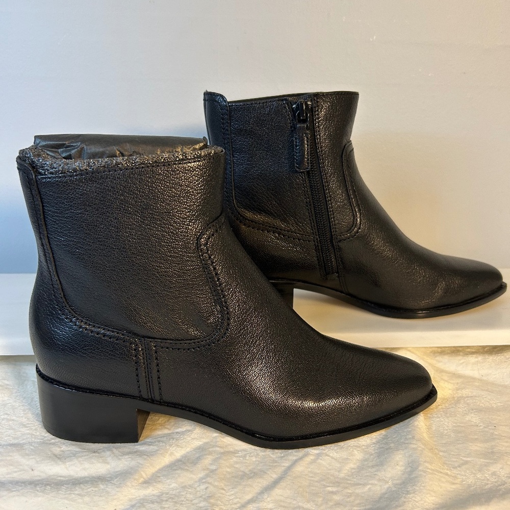 NWOT Cole Haan | Naia black leather bootie| Women's 6.5 | FALL